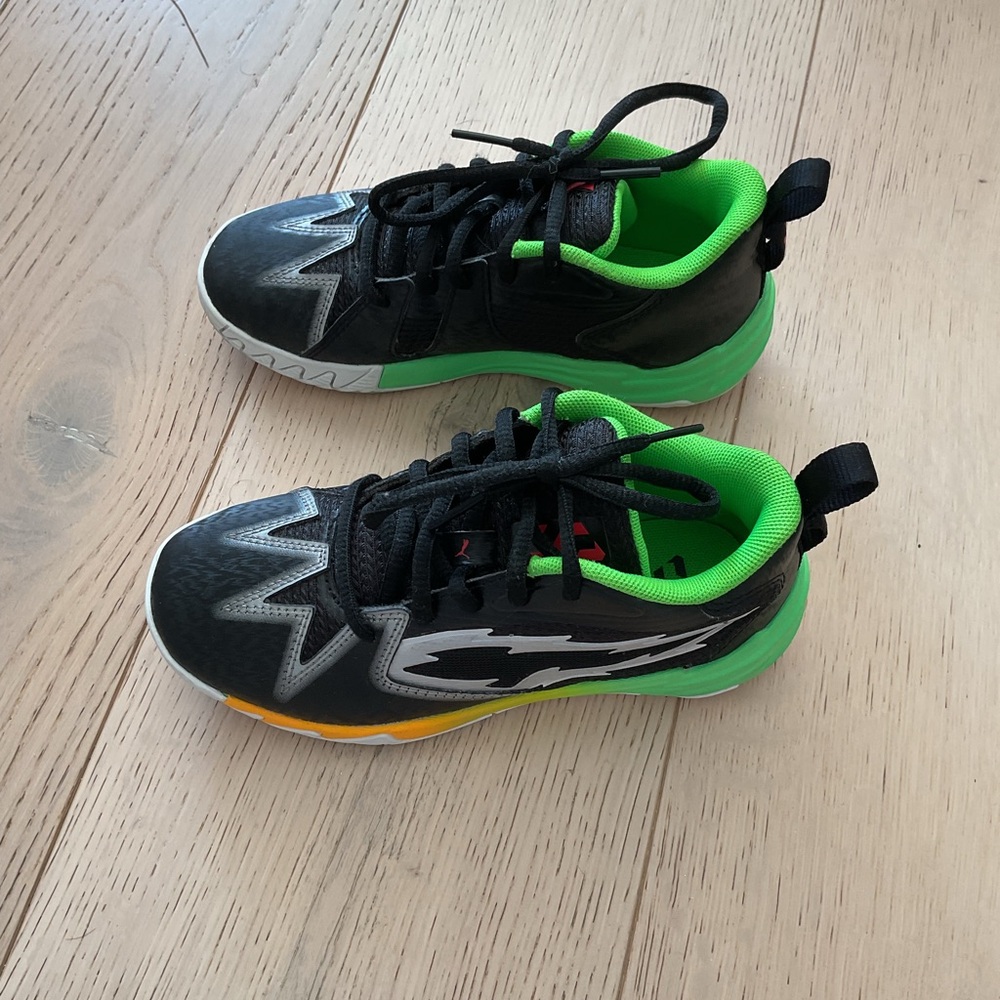 Puma Kids Black and Green Sneakers